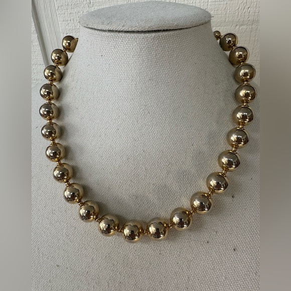 Three goldtone layering style necklaces - Picture 5 of 8